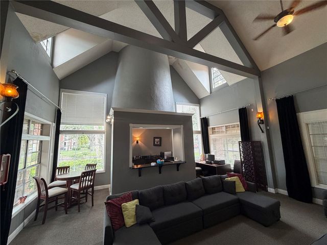 10200 GANDY BOULEVARD N 1316, St Petersburg, FL 33702