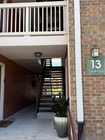 10200 GANDY BOULEVARD N 1316, St Petersburg, FL 33702