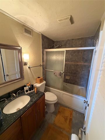 10200 GANDY BOULEVARD N 1316, St Petersburg, FL 33702