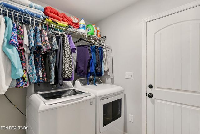 155 Mountain Vista Rd, Oliver Springs, TN 37840