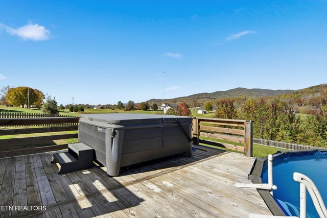 155 Mountain Vista Rd, Oliver Springs, TN 37840