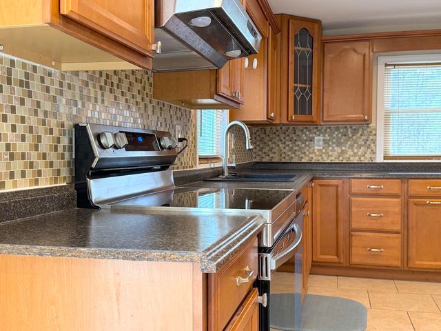 30 Highland Street, Newton, NH 03858