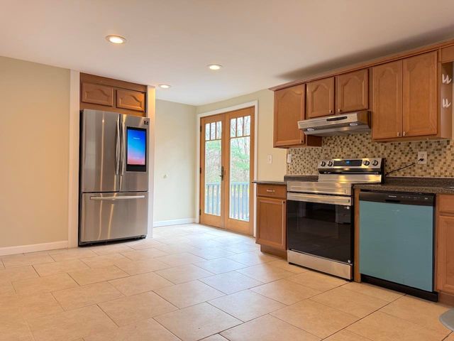30 Highland Street, Newton, NH 03858