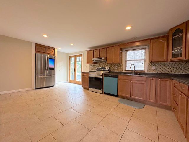 30 Highland Street, Newton, NH 03858