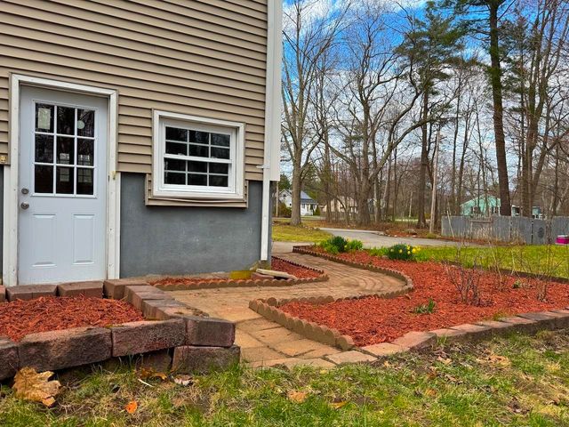 30 Highland Street, Newton, NH 03858