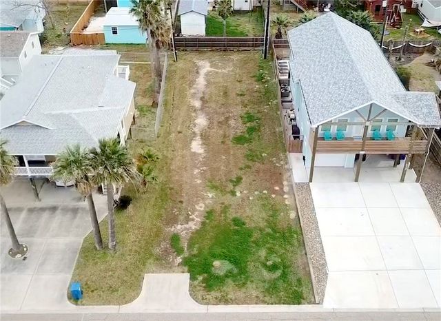 513 Sixth St, Port Aransas, TX 78373