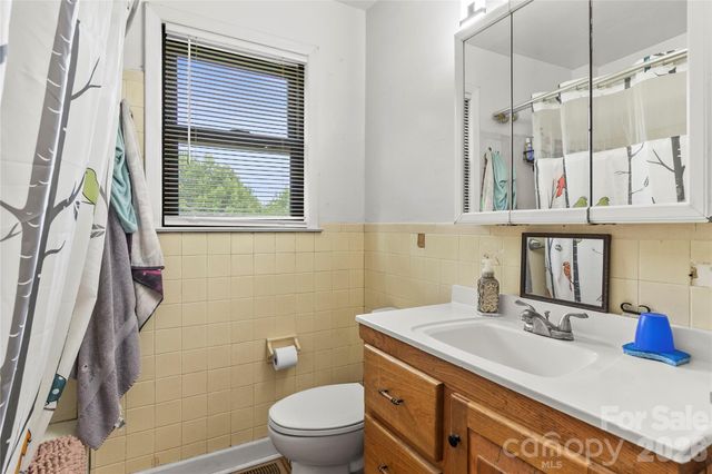 325 Swanson Drive SW, Lenoir, NC 28645