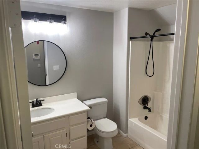 28 Taquitz 36, Irvine, CA 92602