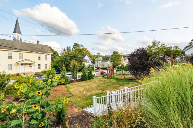 35 Maple Street, Wilton, NH 03086