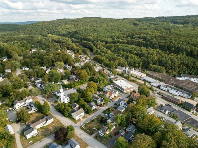 35 Maple Street, Wilton, NH 03086