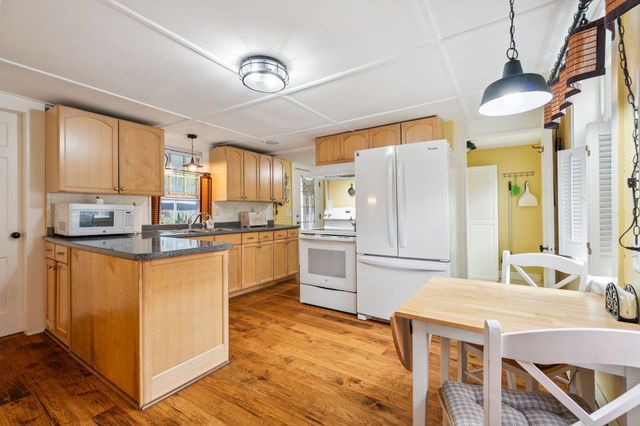 35 Maple Street, Wilton, NH 03086