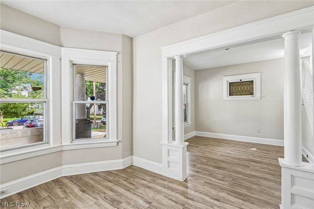 7004 lansing Avenue, Cleveland, OH 44105