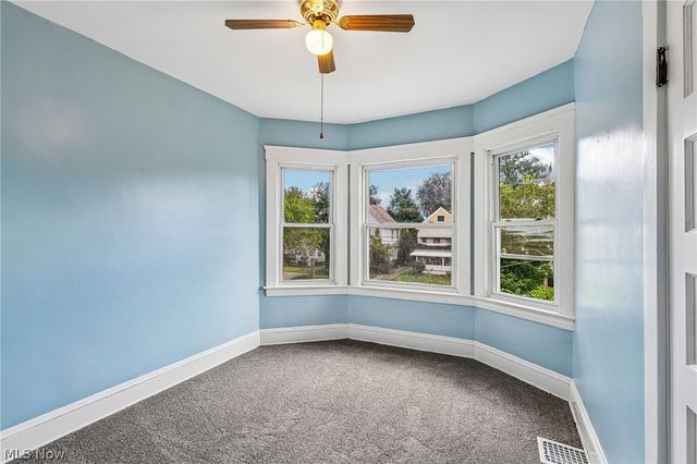 7004 lansing Avenue, Cleveland, OH 44105