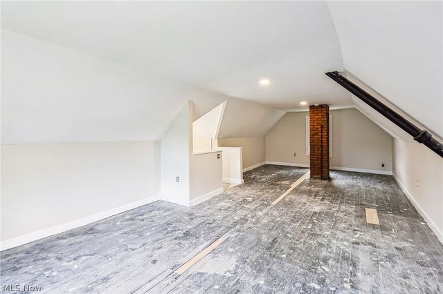 7004 lansing Avenue, Cleveland, OH 44105