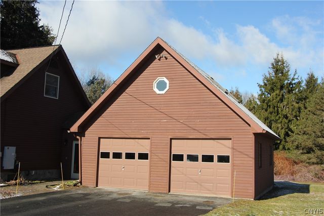 2841 Johnnycake Hill Road, Madison, NY 13346