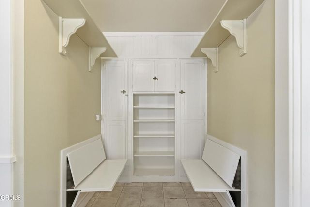 1455 E Villa Street, Pasadena, CA 91106