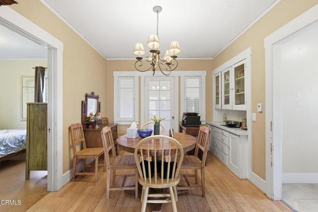 1455 E Villa Street, Pasadena, CA 91106