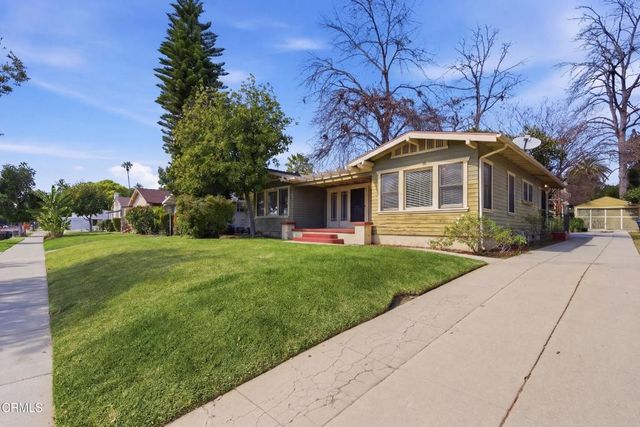 1455 E Villa Street, Pasadena, CA 91106