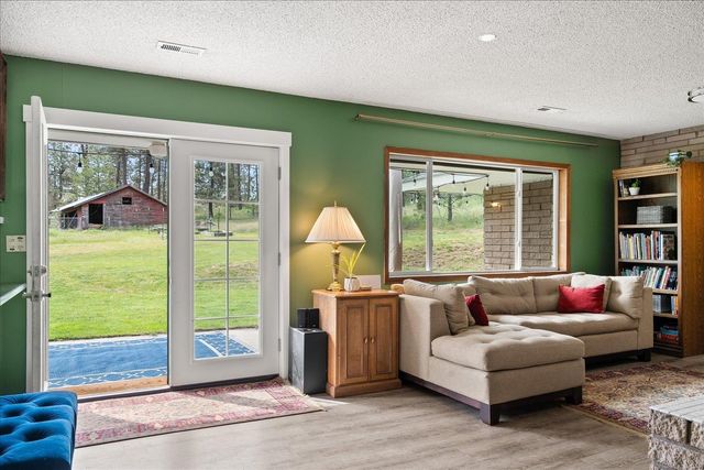 6108 W Depot Springs Rd, Cheney, WA 99004