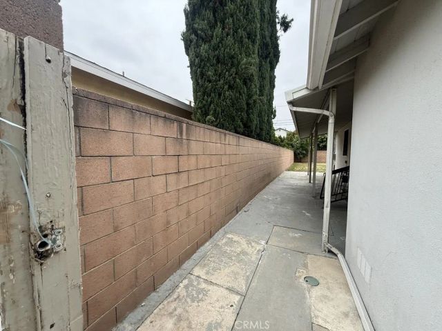 10213 Sophia Avenue, North Hills, CA 91343
