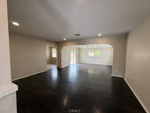 10213 Sophia Avenue, North Hills, CA 91343