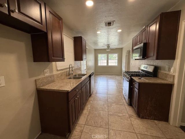 10213 Sophia Avenue, North Hills, CA 91343