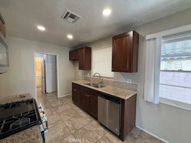 10213 Sophia Avenue, North Hills, CA 91343