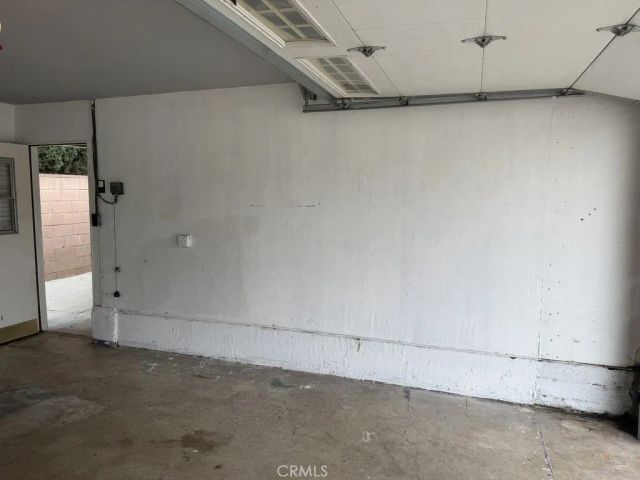 10213 Sophia Avenue, North Hills, CA 91343