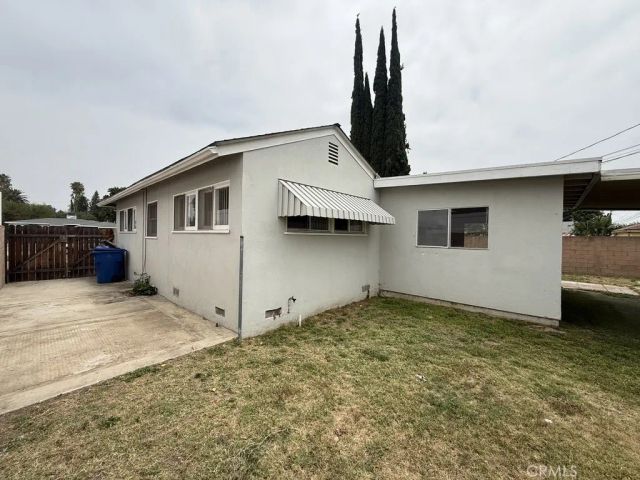 10213 Sophia Avenue, North Hills, CA 91343