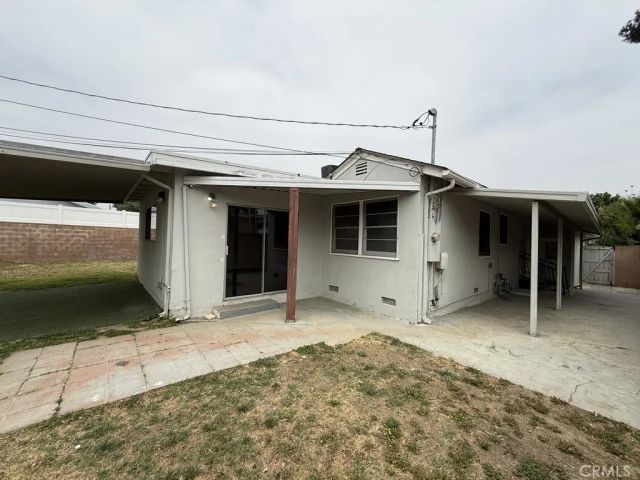 10213 Sophia Avenue, North Hills, CA 91343