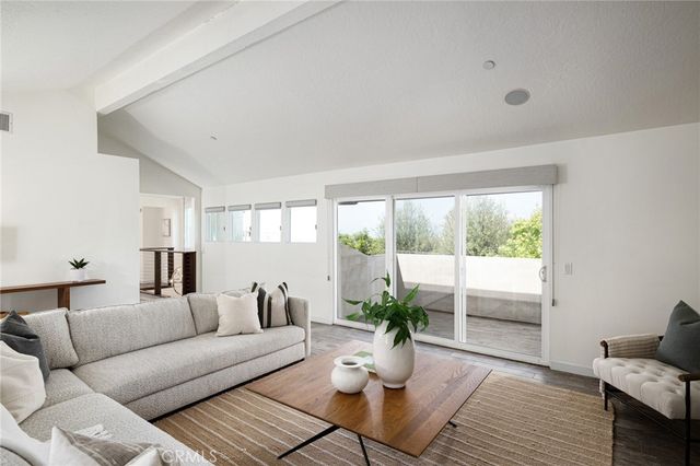 102 Via Zapata, San Clemente, CA 92672