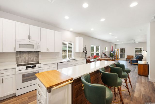 1368 Dexters Pl Bldg 1, New Braunfels, TX 78130