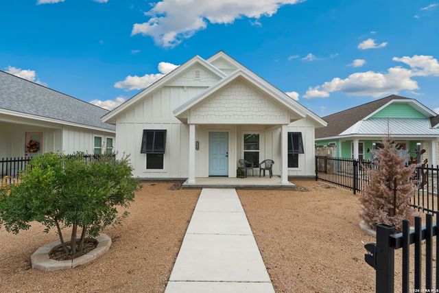 1368 Dexters Pl Bldg 1, New Braunfels, TX 78130