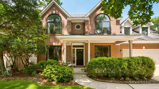 15 S Piney Plains Circle, The Woodlands, TX 77382