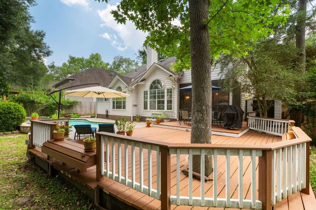 15 S Piney Plains Circle, The Woodlands, TX 77382