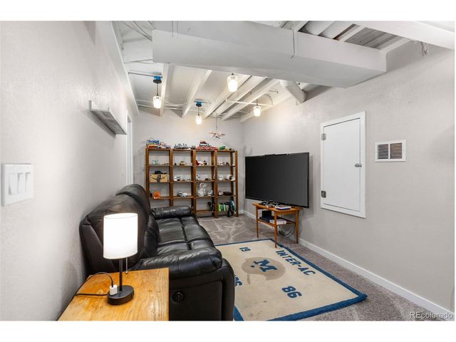 20650 E Dartmouth Dr, Aurora, CO 80013