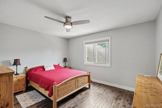 2202 Elm Circle, Shelby Twp, MI 48316