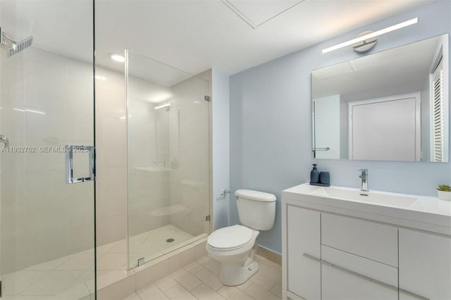 1111 SW 1st Ave 721-N, Miami, FL 33130