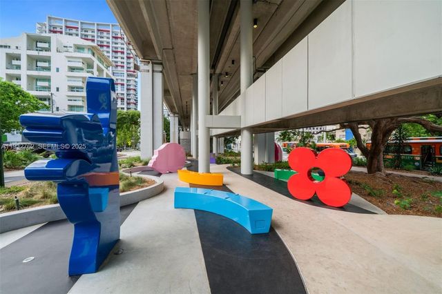 1111 SW 1st Ave 721-N, Miami, FL 33130