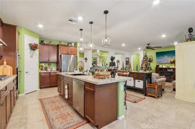 1639 Via Simpatico, Hemet, CA 92545