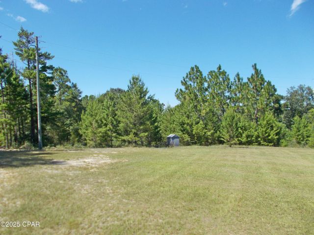 702 Moonseed Lane, Chipley, FL 32428