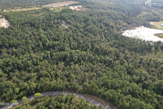 702 Moonseed Lane, Chipley, FL 32428