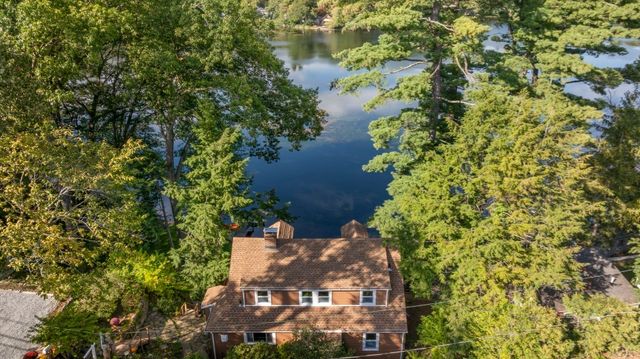 89 Dudley Rd, Wayland, MA 01778