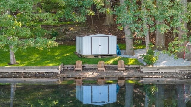 89 Dudley Rd, Wayland, MA 01778