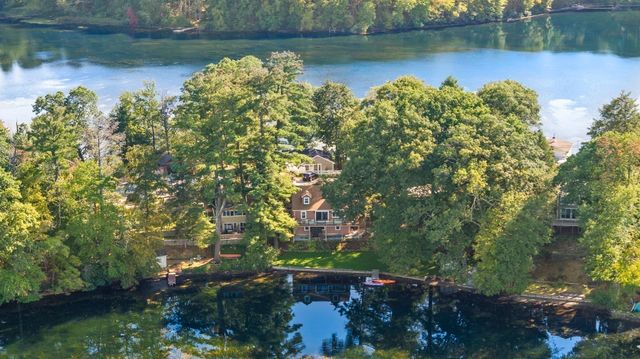 89 Dudley Rd, Wayland, MA 01778