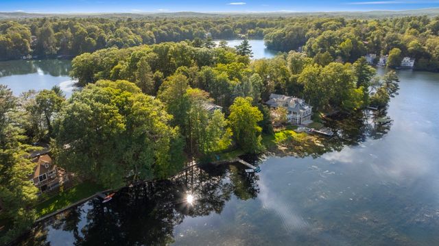 89 Dudley Rd, Wayland, MA 01778