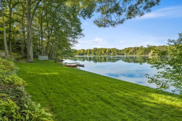 89 Dudley Rd, Wayland, MA 01778