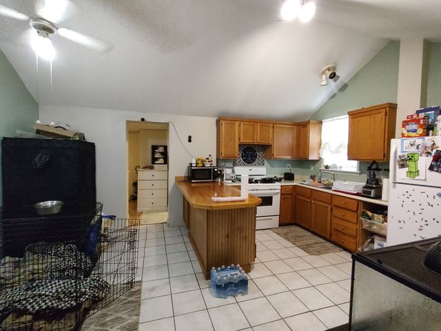 1027 Garfield Avenue, Belvidere, IL 61008
