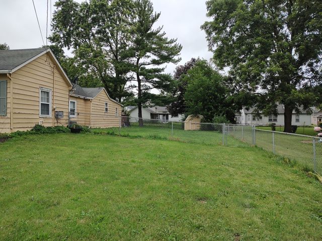 1027 Garfield Avenue, Belvidere, IL 61008