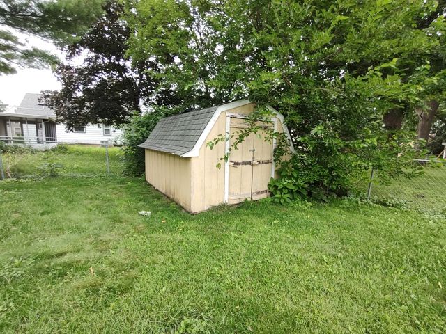 1027 Garfield Avenue, Belvidere, IL 61008
